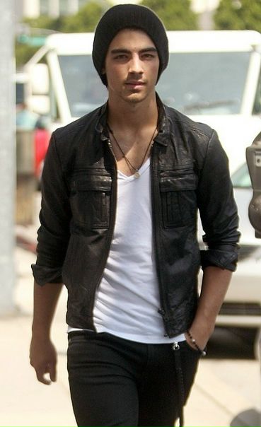 Joe Jonas фото №1