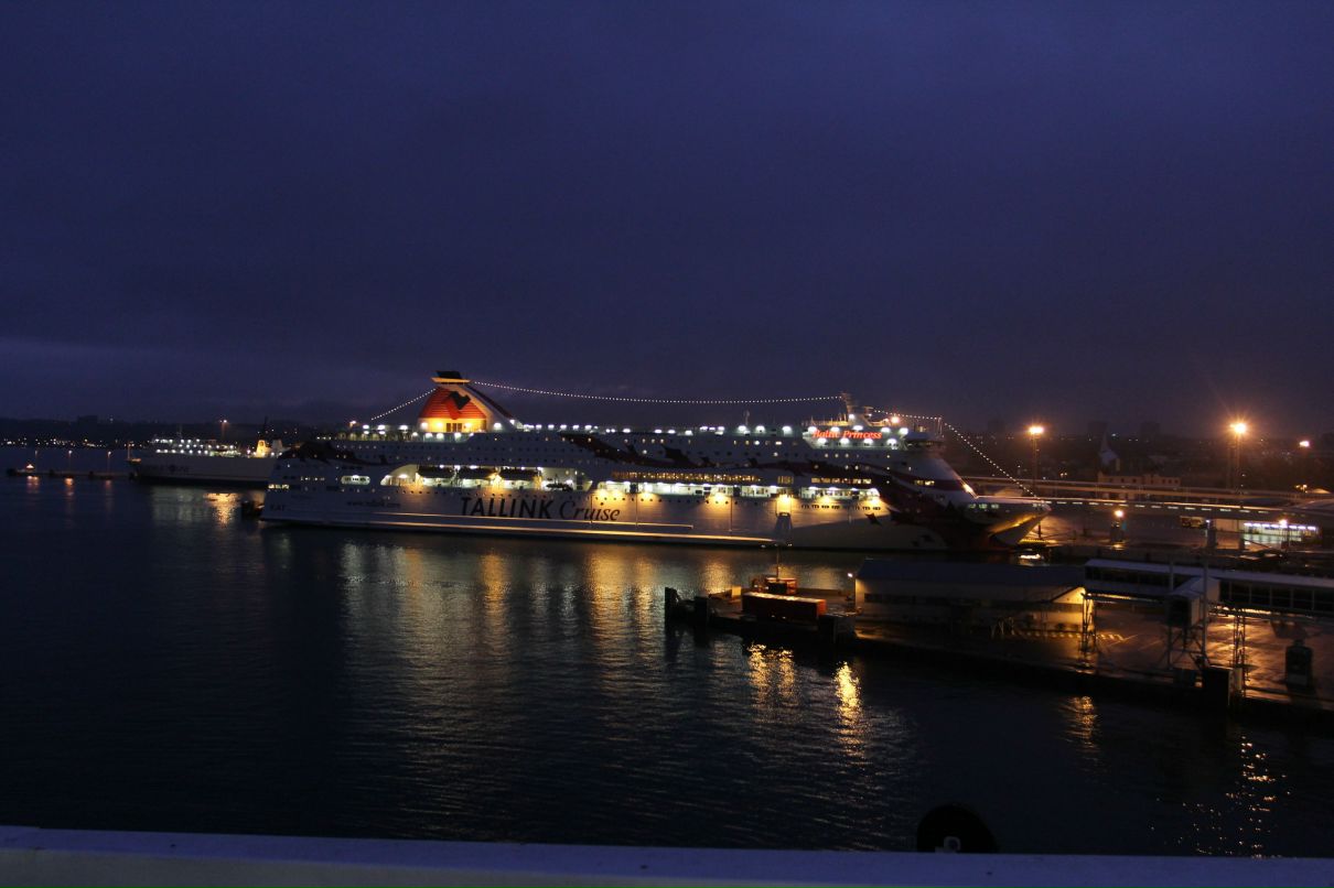 Евгений Мяделец фотография #15